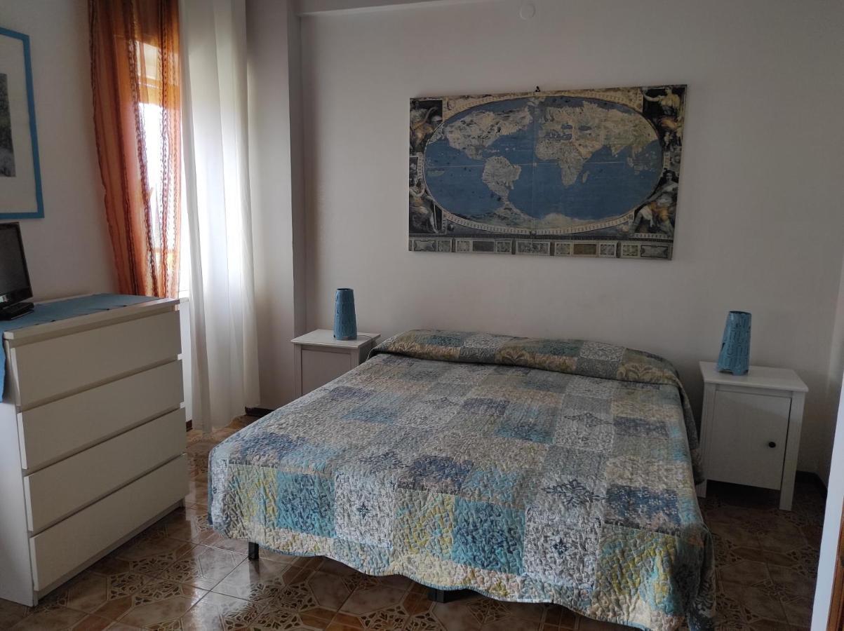 B&B Residenza Leonardo Falconara Marittima Luaran gambar