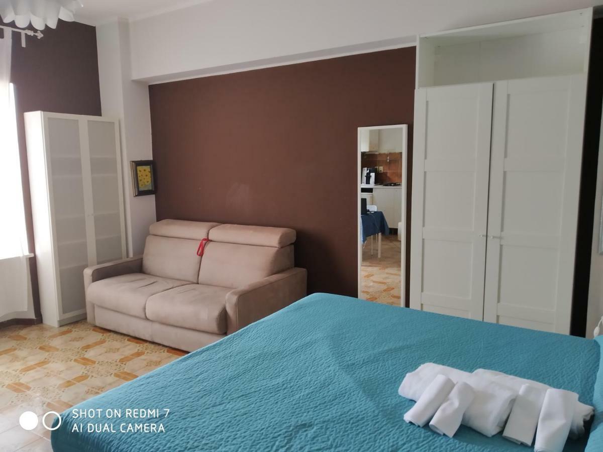 B&B Residenza Leonardo Falconara Marittima Luaran gambar